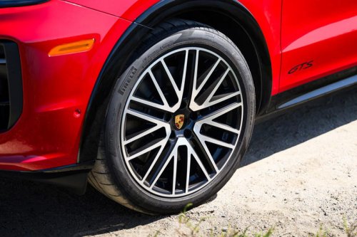 View Exterior Photos of the 2025 Porsche Cayenne GTS