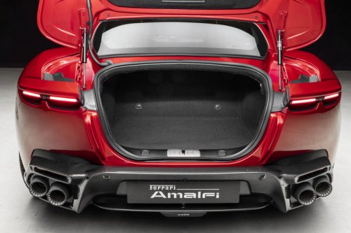 フェラーリが新型車「Amalfi（アマルフィ）」を世界初公開