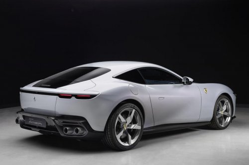 フェラーリが新型車「Amalfi（アマルフィ）」を世界初公開