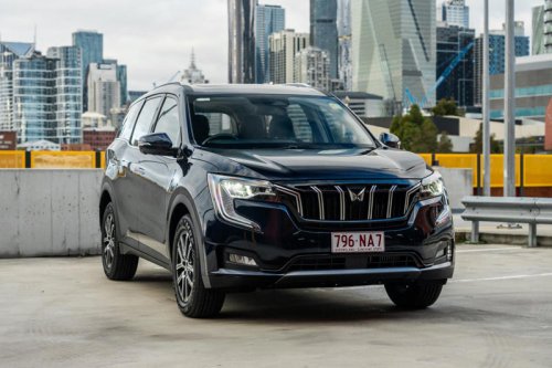 2025 Mahindra XUV700 AX7L vs Nissan X-Trail ST-L comparison: Spec battle