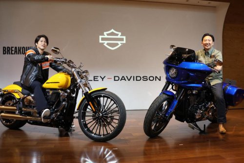 【2025年新型】ハーレーダビッドソンが「ブレイクアウト」「ローライダーST」を日本初公開！ サッカー元日本代表・内田篤人さんがバイク免許取得宣言、六本木にブランドカフェもオープン！