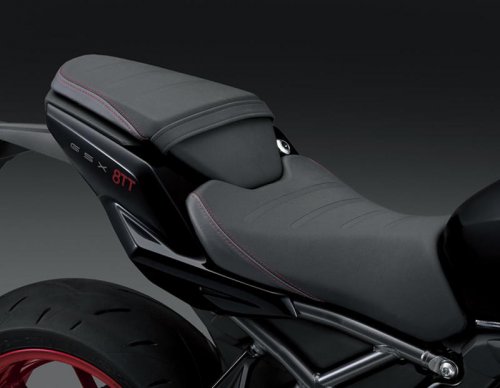 【2026新型速報！】GSX-8シリーズにネオレトロのスポーツネイキッド2モデルが誕生！ スズキ「GSX-8T」「GSX-8TT」