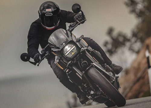 【2026新型速報！】GSX-8シリーズにネオレトロのスポーツネイキッド2モデルが誕生！ スズキ「GSX-8T」「GSX-8TT」