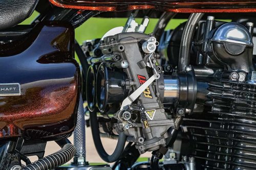 ACサンクチュアリー Z1（カワサキ Z1）18インチコンプリート車両に加わる効果的な熱対策【Heritage&amp;Legends】