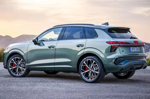 「ボタンもレバーも捨てた！」アウディ、新型Q3でインテリア革命へ…光とAIが導く“未来仕様のSUV”