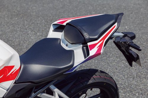 【レビュー】ホンダ「CBR250RR」インプレ（2025年）2気筒最強のパワーが生むエキサイティングな走り