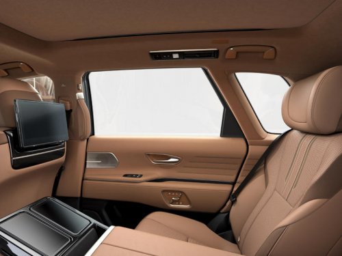 トヨタが「センチュリー」を一部改良 リアの調光機能付きガラスに「半透明」を追加