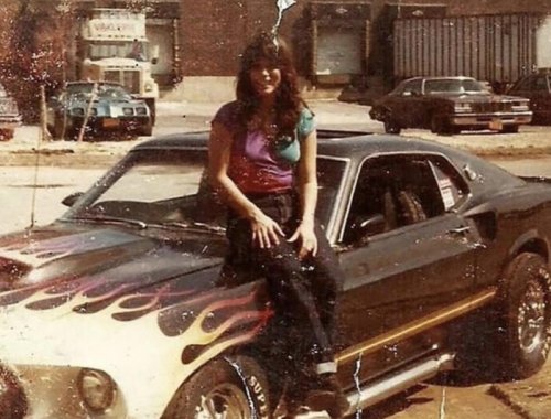 22 Photos Of Crazy 1970s Muscle Car Paint Jobs