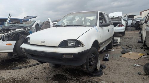 Gallery: 1990 Geo Metro 5-Door Hatchback in Colorado Junkyard