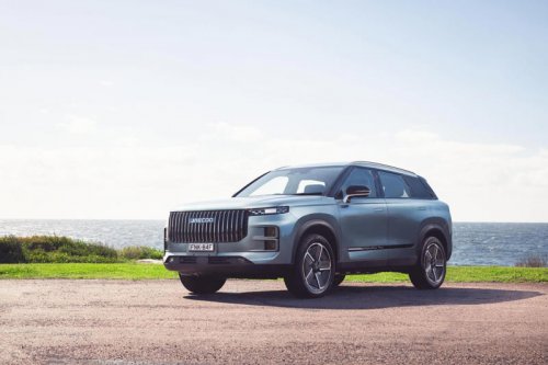 2025 Jaecoo J7 SHS vs BYD Sealion 6 Essential comparison: Spec battle