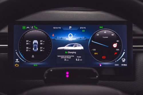 2025 Jaecoo J7 SHS vs BYD Sealion 6 Essential comparison: Spec battle