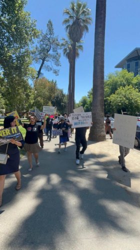 From the next Prius to paperweight: Hydrogen cars exasperate owners, prompt lawsuit against Toyota