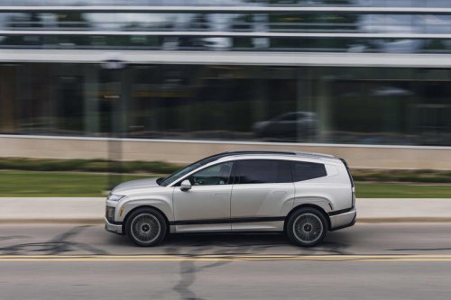 Which Is the Better Three-Row EV, the VW ID.Buzz or the Hyundai Ioniq 9?