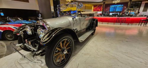 Hundreds of classic cars on display at Las Vegas hotel