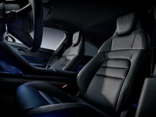 Gallery: 2026 Porsche Taycan Black Edition Photos