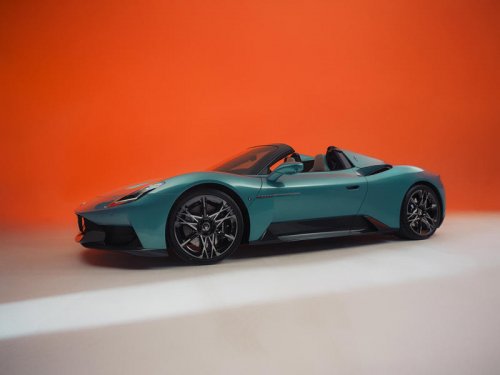 マセラティが新型スーパースポーツカー「MCプーラ」を発表