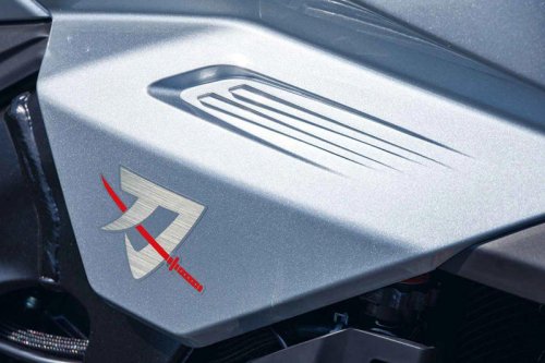 【レビュー】スズキ「KATANA」インプレ（2025年）｜独創のスタイリングと豪快なパワーを誇る現代の名刀