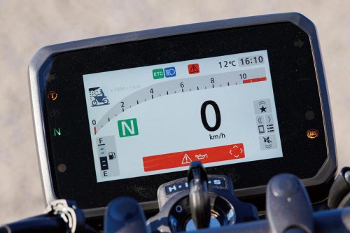 太田安治が選ぶ、激推しバイクBEST3〈2025年上半期ver.〉可愛いけれど手強くて、従順なのに頼もしい。そんな一台で駆け続けたい