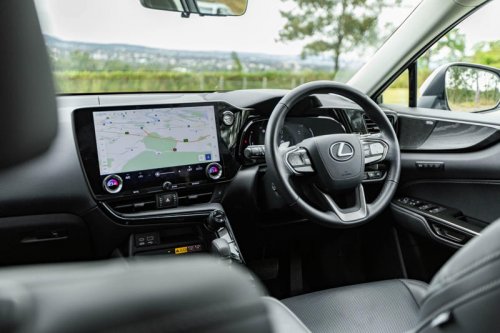 2025 Lexus NX350h Sports Luxury FWD review