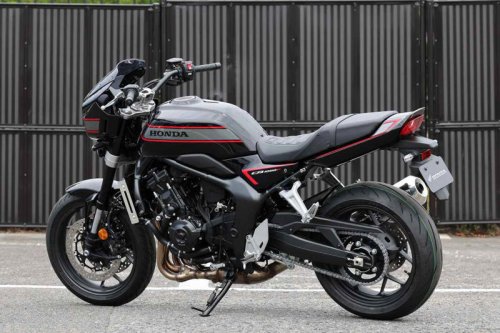 【世界初公開!!】ホンダ「CB1000Fコンセプト」に新色登場！ 全3色のラインアップが鈴鹿8耐会場でついに明らかに！