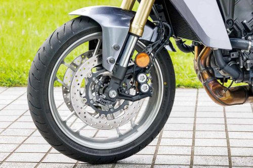 【レビュー】ヤマハ「トレーサー9 GT+ Y-AMT ABS」インプレ｜ACC・Y-AMT・BSD・UBS・KADSなどなど先進機能満載のスポーツツアラー