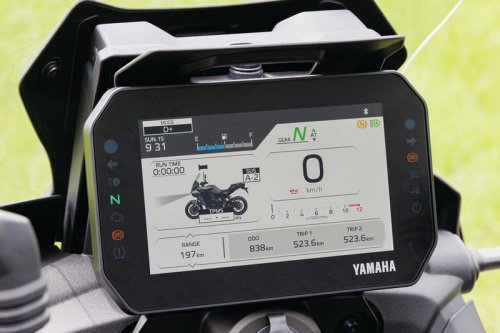 【レビュー】ヤマハ「トレーサー9 GT+ Y-AMT ABS」インプレ｜ACC・Y-AMT・BSD・UBS・KADSなどなど先進機能満載のスポーツツアラー