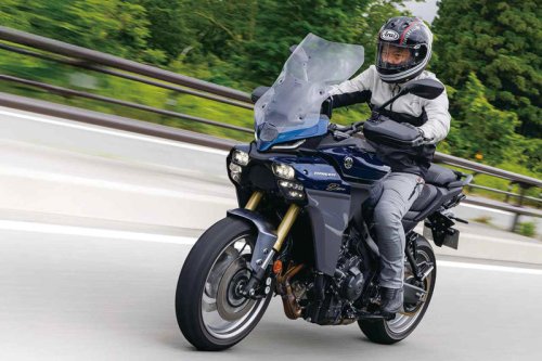 【レビュー】ヤマハ「トレーサー9 GT+ Y-AMT ABS」インプレ｜ACC・Y-AMT・BSD・UBS・KADSなどなど先進機能満載のスポーツツアラー