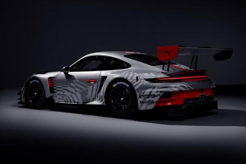 「ポルシェ911GT3R」2026年シリーズモデルがデビュー！ 「GT3シリーズ」で優勝を重ねるマシンがさらにバージョンアップ