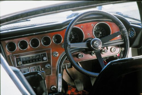 トヨタ 2000GTは、トヨタが世界に存在を示したメモリアルカーだった【スーパーカークロニクル・完全版／019】