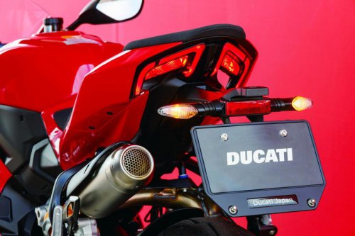 【レビュー】ドゥカティ「パニガーレV2S」インプレ｜難しさを感じさせず操る楽しさに溢れた新時代のドゥカティが誕生