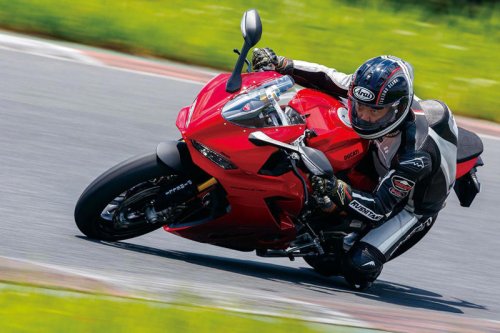 【レビュー】ドゥカティ「パニガーレV2S」インプレ｜難しさを感じさせず操る楽しさに溢れた新時代のドゥカティが誕生