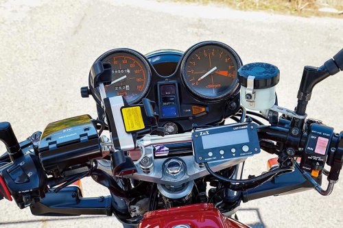 安田商会 CB750F インテグラ（ホンダ CB750F インテグラ）10年前に17インチ化して乗り続けてきた上で新しい試みも【Heritage&amp;Legends】