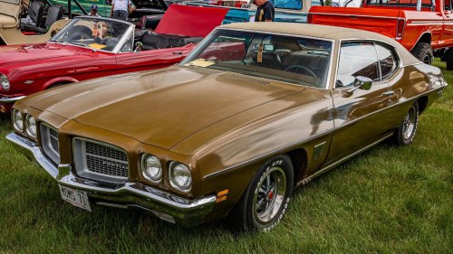 Film’s Fastest Icons: The Cars Behind the Action