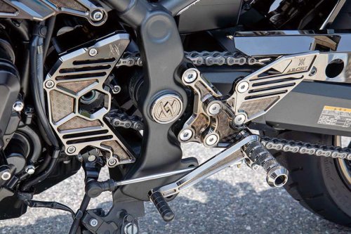 PMC Z900RS（カワサキ Z900RS）類を見ない高級感を作り出す漆黒エディションが充実中【Heritage&amp;Legends】