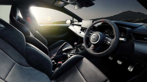 トヨタが「GRカローラ」のさらなる改良モデルを発表