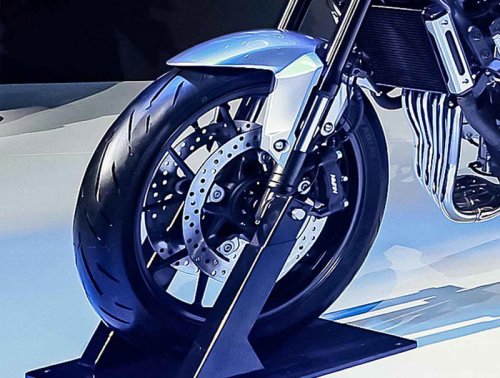 【世界初公開！】ホンダ「CB500 Super Four」「CBR500R FOUR」登場！ 倒立フォークにモノショック採用、国内向け400にも期待!!