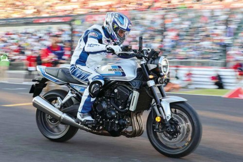 鈴鹿8耐でお披露目されたホンダ「CB1000F SE コンセプト」の各部装備をじっくり解説｜ボディカラーは合計3色が登場予定