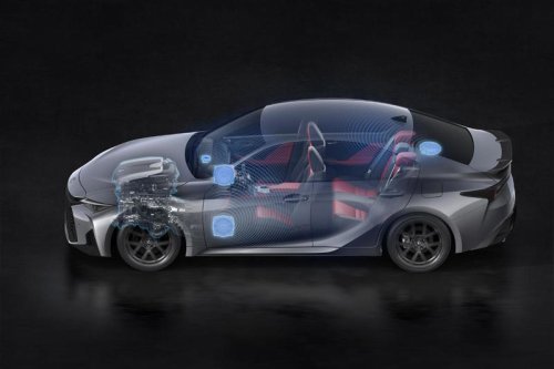 LEXUS「IS」がさらに精悍に進化。コンパクトFRスポーツセダンの走る楽しさと躍動感の熟成も進む