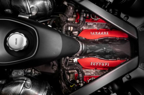 フェラーリが新型スーパースポーツカー「849テスタロッサ」を発表