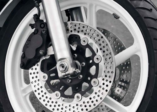 ホンダ「NSR250R」（MC18後期・1989年）を解説｜前期型の登場から約13カ月でビッグマイナーチェンジ