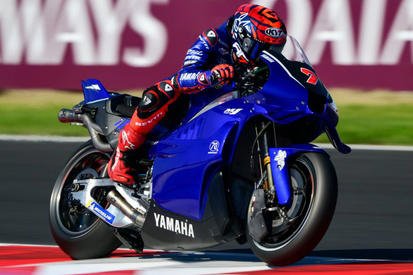 ヤマハV4エンジン搭載の新バイク、デビュー戦は”長く厳しい”スプリントに。最適化に向けて課題残る