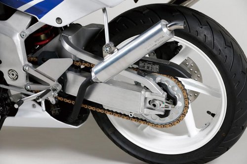 ホンダ「NSR250R」（MC21・1990年）を解説！ 2ストで初めて鈴鹿4耐を制覇｜上級グレード・SEや当時の製品カタログも掲載