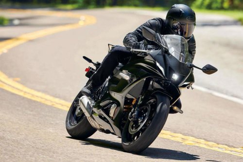 401cc~750ccのバイク人気ランキングTOP3｜読者が選んだ2025年のベストモデル結果発表【JAPAN BIKE OF THE YEAR 2025】