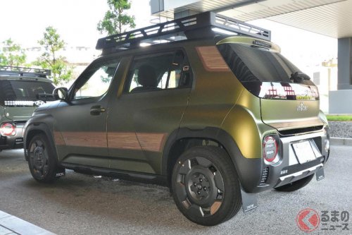 実質312万円！ 新「コンパクトSUV」発売！ “全長3.8mボディ”にタフな「専用デザイン」＆充実した“快適装備”がイイ！ 国産の「新型コンパクトSUV」と比べたくなるヒョンデ「インスタークロス」の魅力とは？