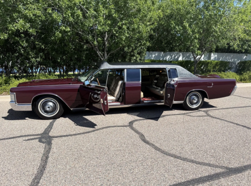 Live Large in Jackie Gleason's Custom 1969 Lincoln Continental Limousine, For Sale on BaT