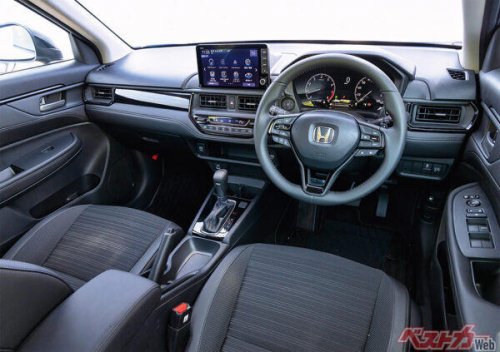 約250万円のホンダSUV!! 「デザイン良し！ コスパ良し！」のホンダWR-Vがライバルからボロ負けな理由は？