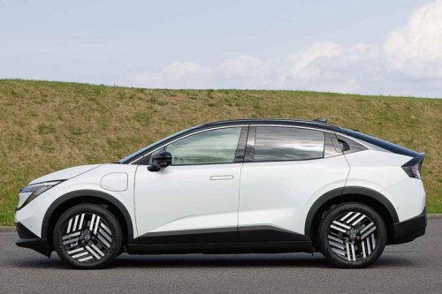 日産が新型リーフ「B7」を発表。一充電の走行距離は最大702km！