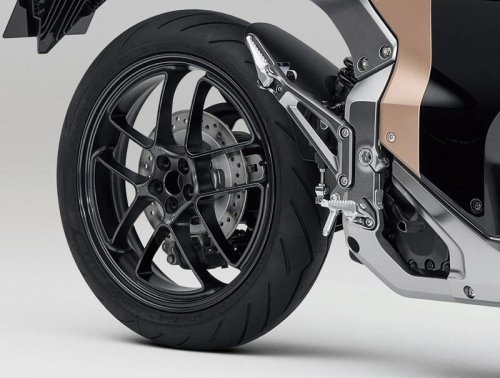 ホンダの新型EVスポーツ「WN7」登場！ クリーンなEVで実現する次世代スポーツバイクの詳細を解説