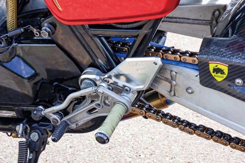 HAMACHAN CB750F（ホンダ CB750F）セパハンでサーキットにも軸を置くバリ伝オマージュFB【Heritage&amp;Legends】