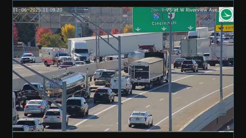 1 killed in multi-vehicle crash involving Amazon semi on I-75 NB